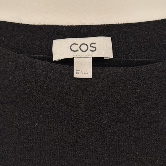 COS PANELED WOOL SHIFT DRESS - Picture 3 of 6